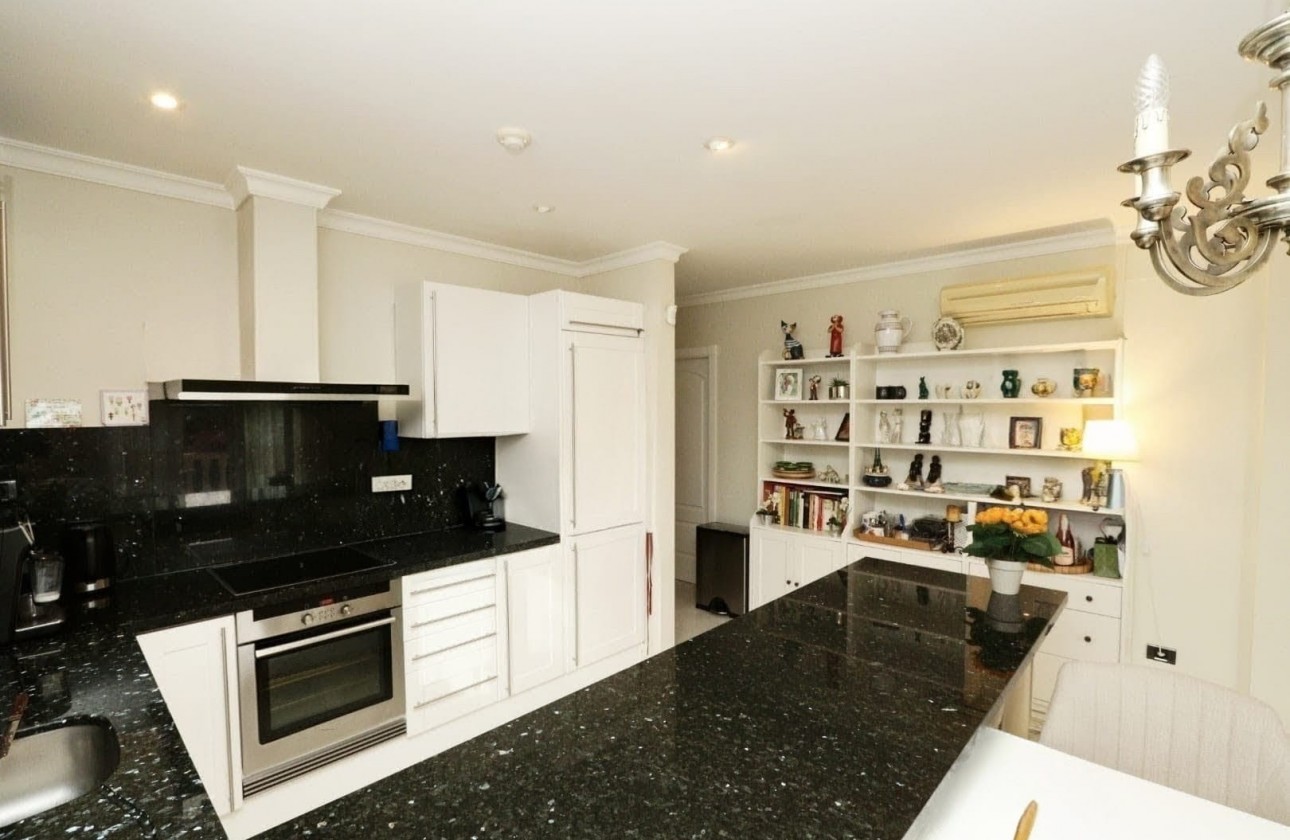 Resale - Apartment / flat - Benissa - Costa Blanca