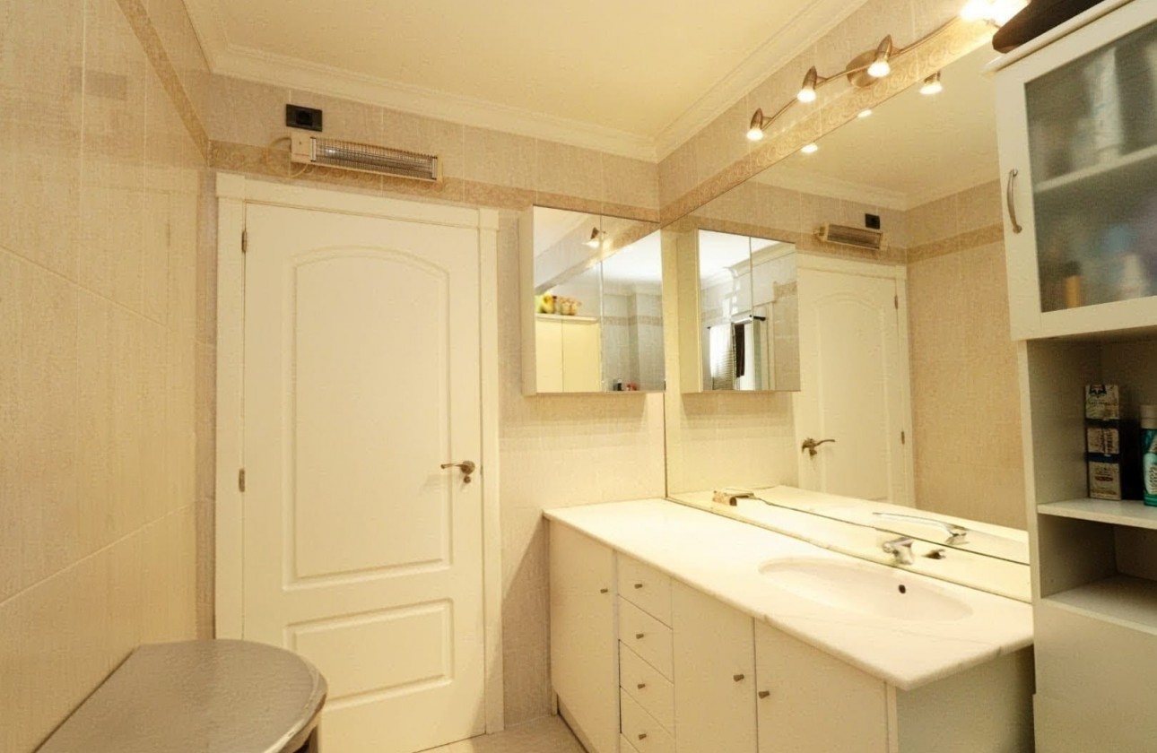 Resale - Apartment / flat - Benissa - Costa Blanca
