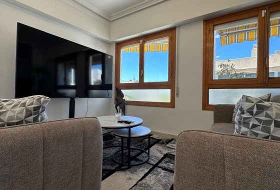 Resale - Apartment / flat - Torrevieja - Centro