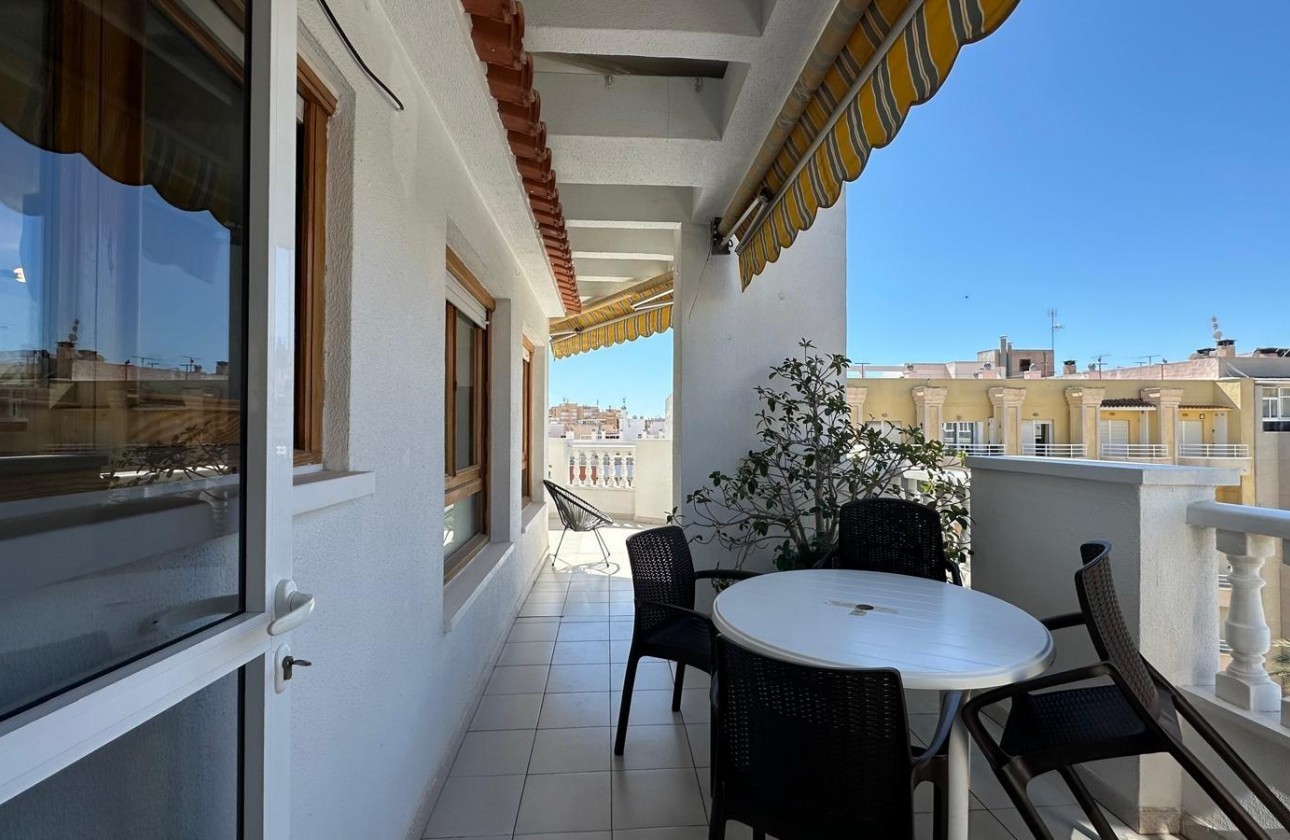 Resale - Apartment / flat - Torrevieja - Centro