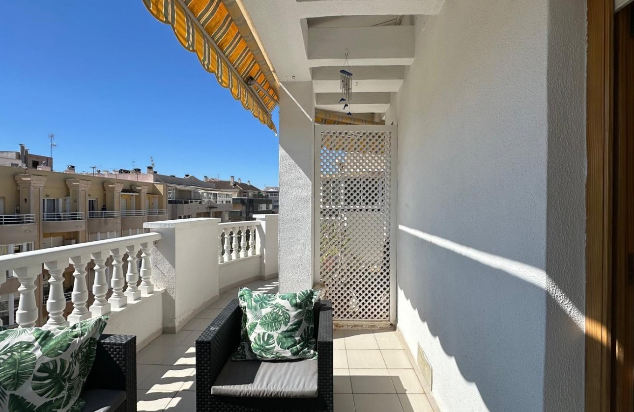 Resale - Apartment / flat - Torrevieja - Centro