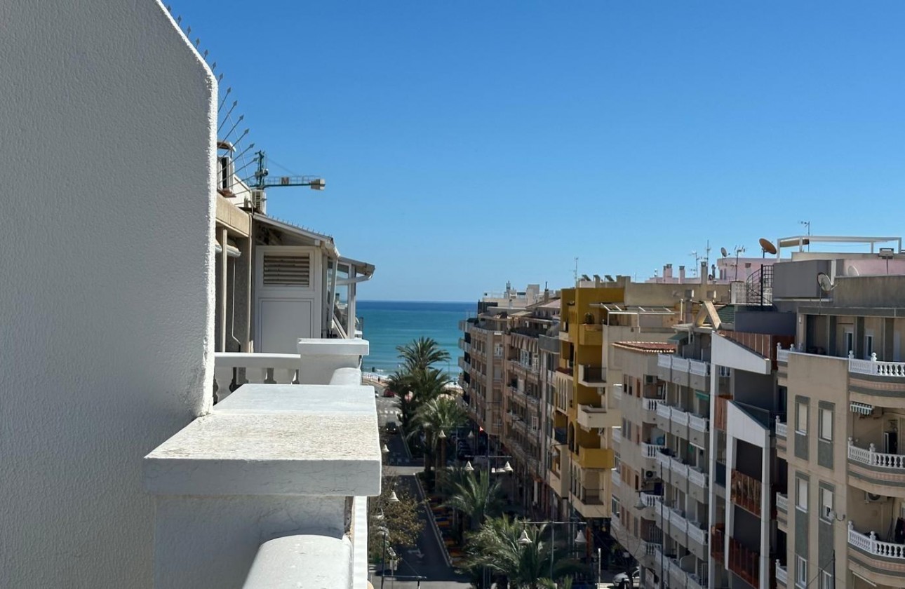 Resale - Apartment / flat - Torrevieja - Centro