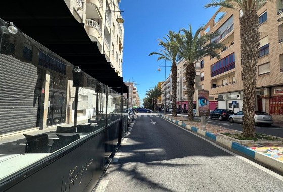 Resale - Apartment / flat - Torrevieja - Centro