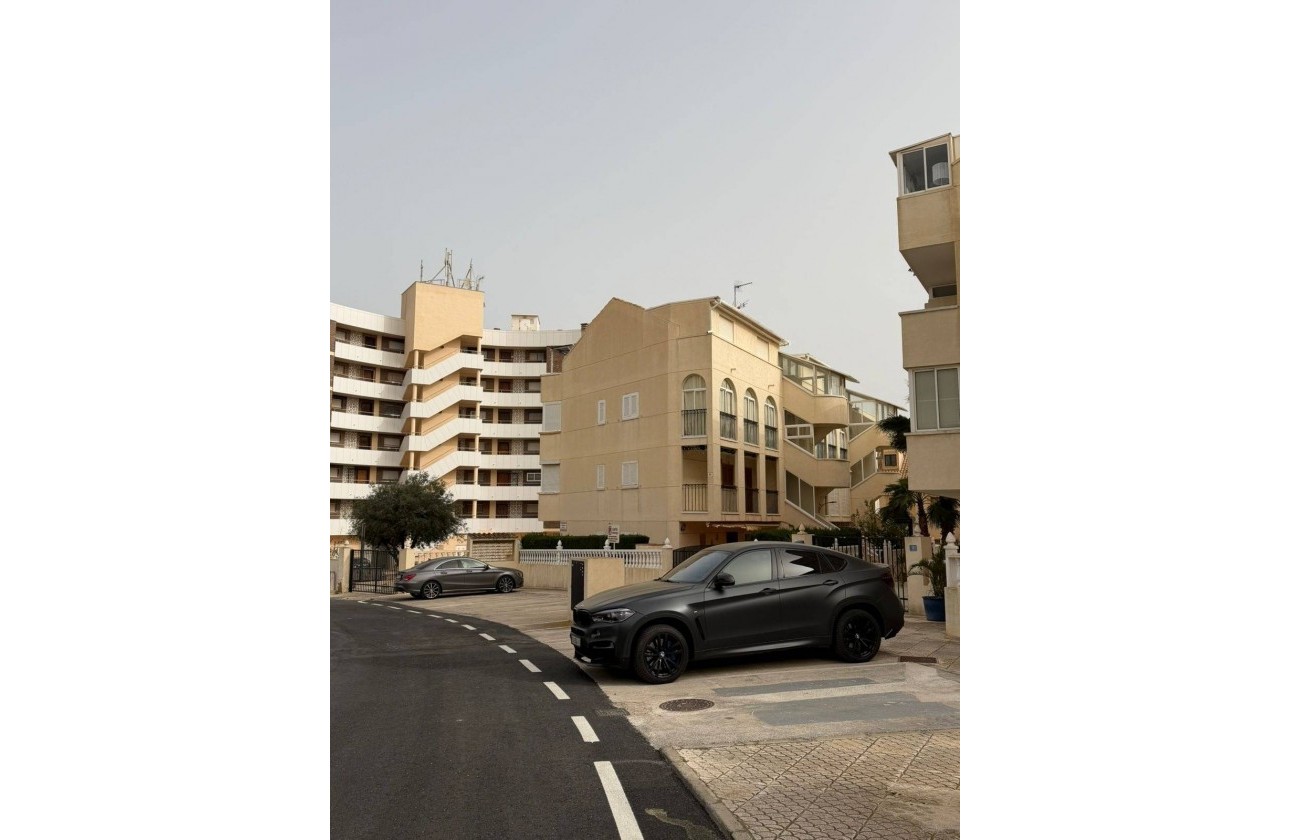 Resale - Apartment / flat - Orihuela Costa - La Regia