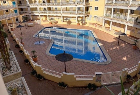 Reventa - Apartamento / piso - Orihuela Costa - Campoamor