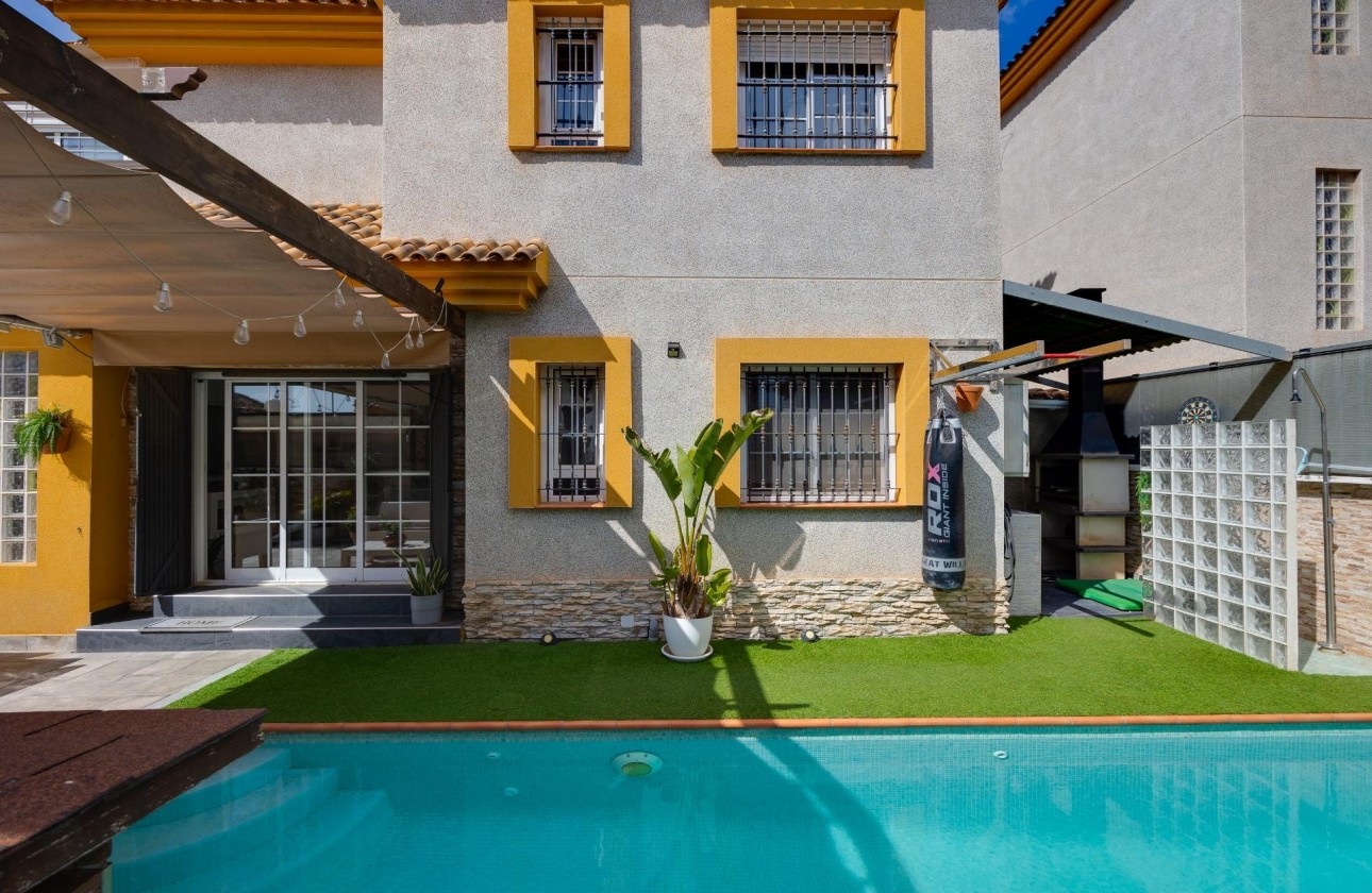 Resale - Villa - Los Montesinos - La herrada