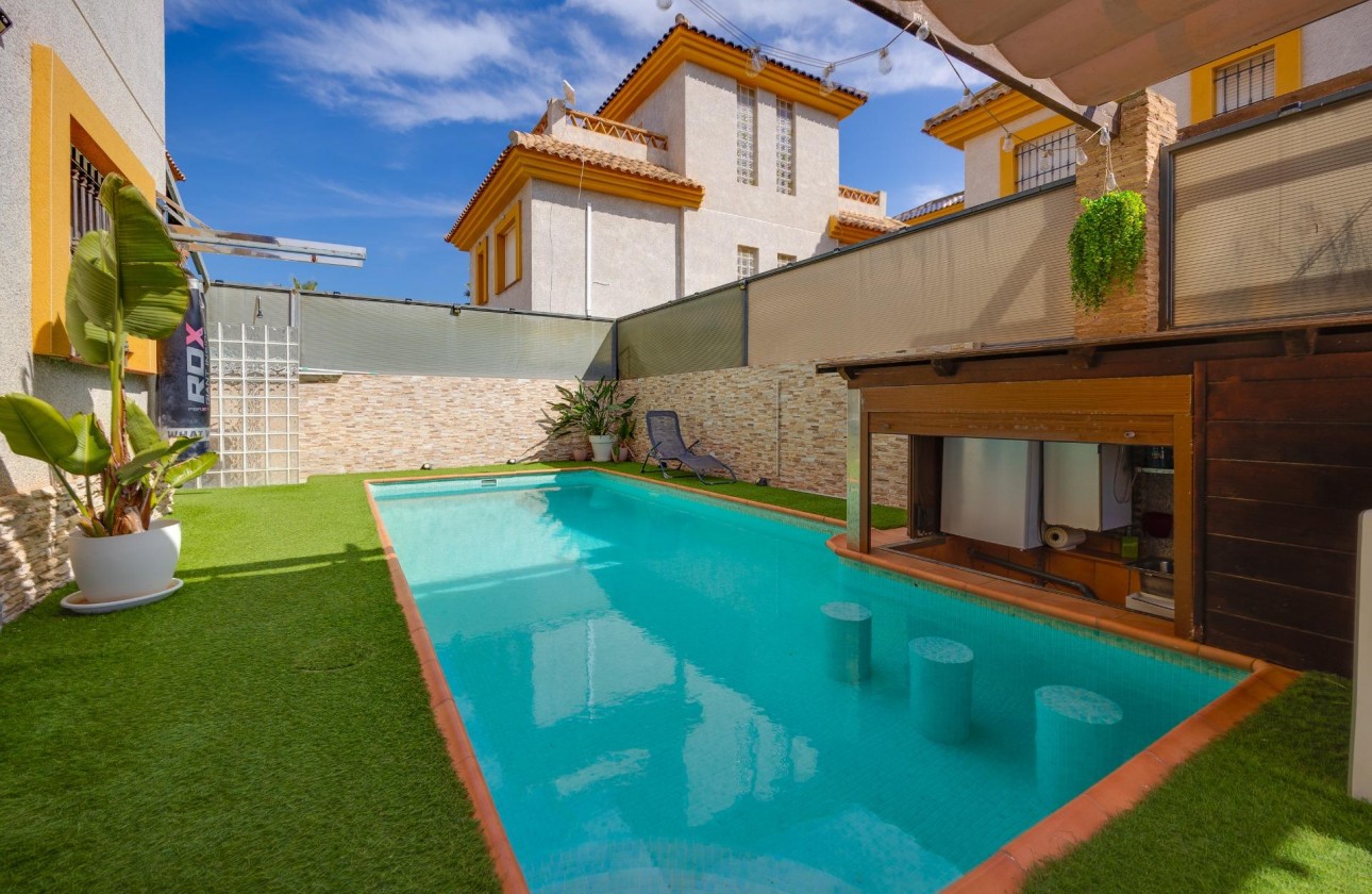 Resale - Villa - Los Montesinos - La herrada