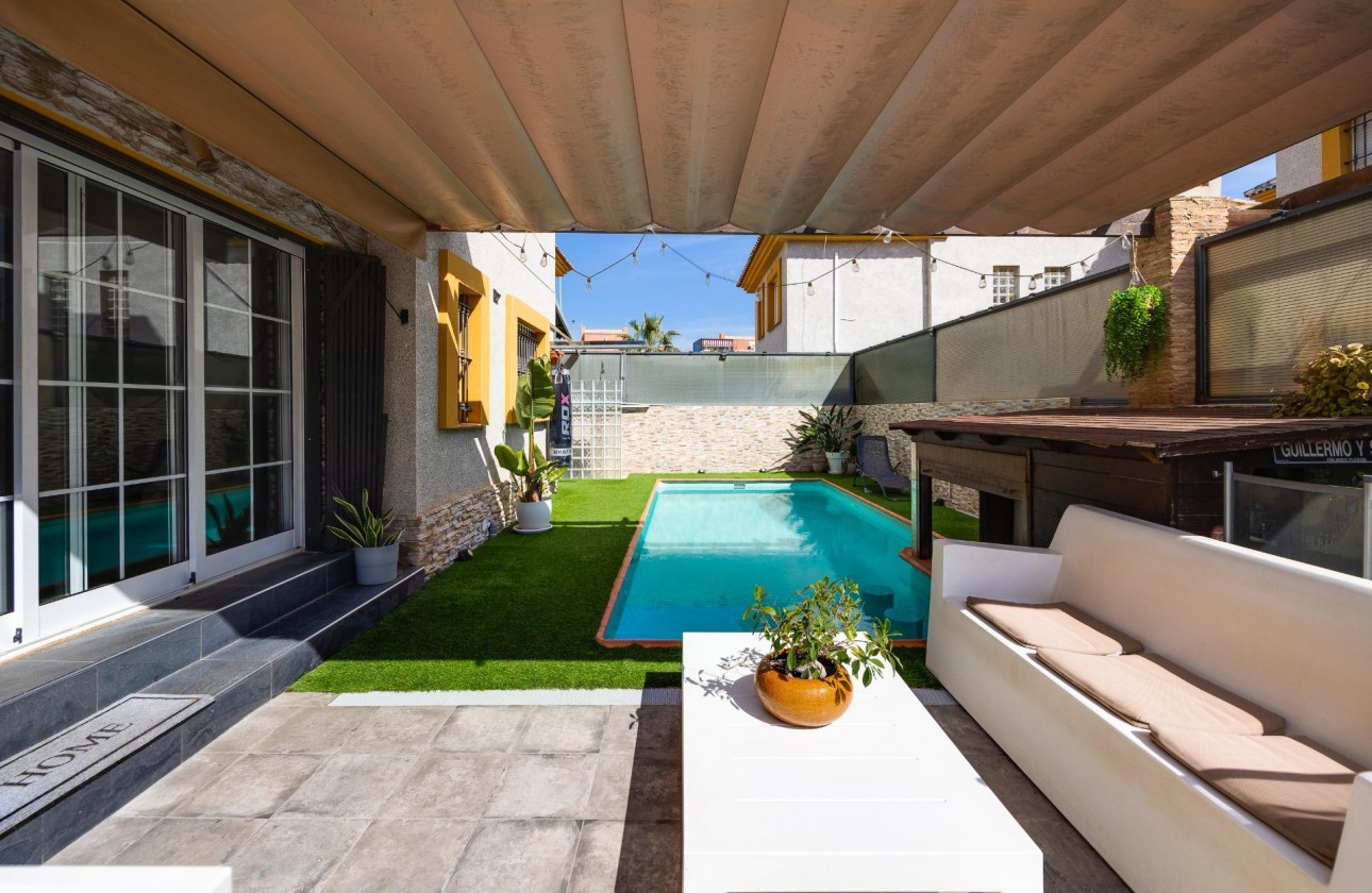 Resale - Villa - Los Montesinos - La herrada
