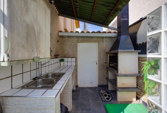 Resale - Villa - Los Montesinos - La herrada