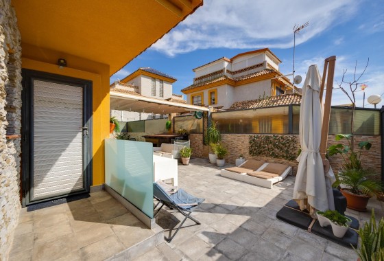 Resale - Villa - Los Montesinos - La herrada