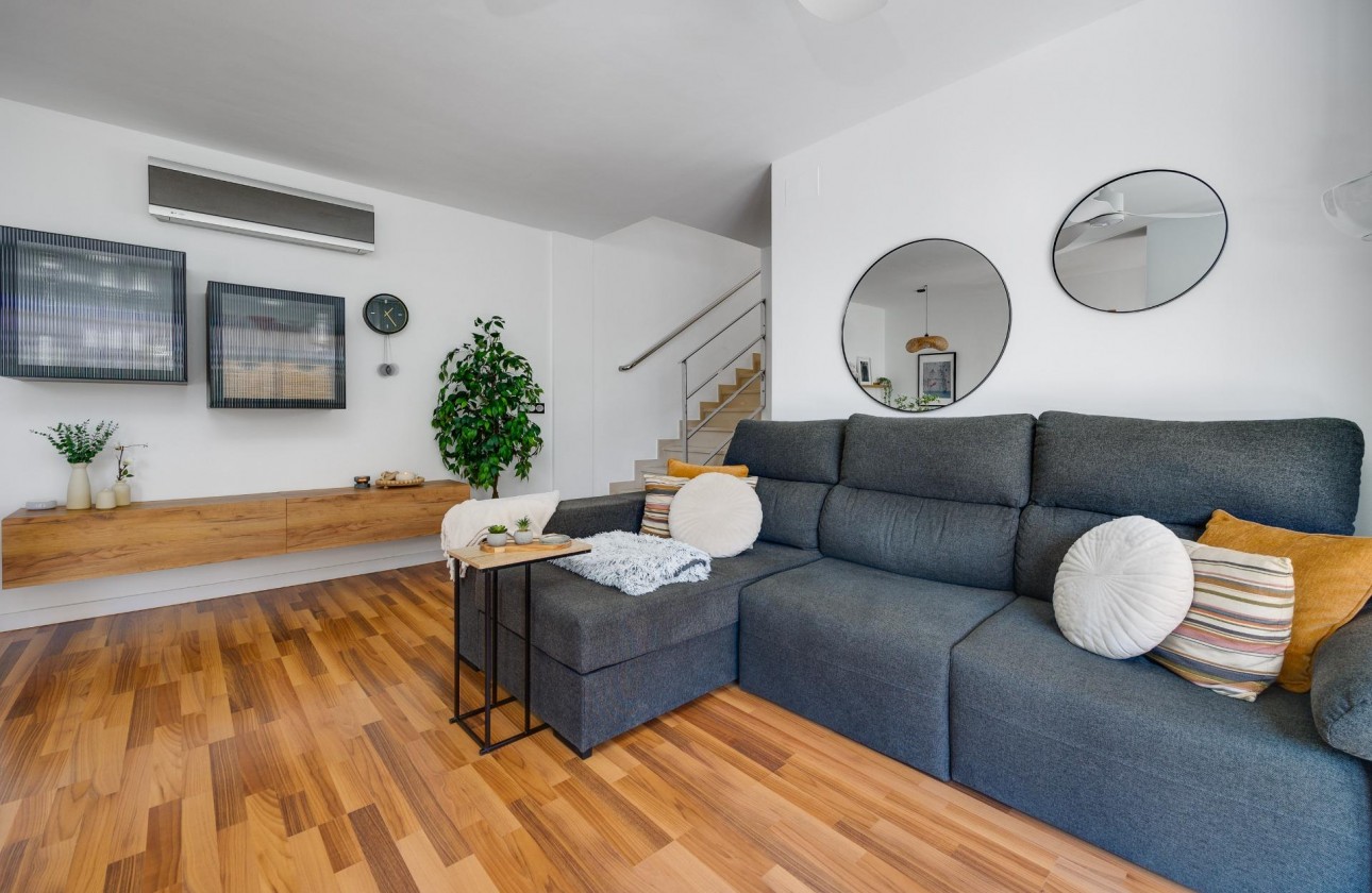 Resale - Villa - Los Montesinos - La herrada