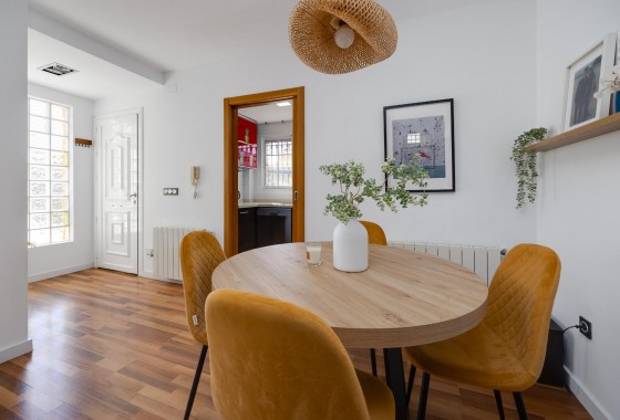 Resale - Villa - Los Montesinos - La herrada