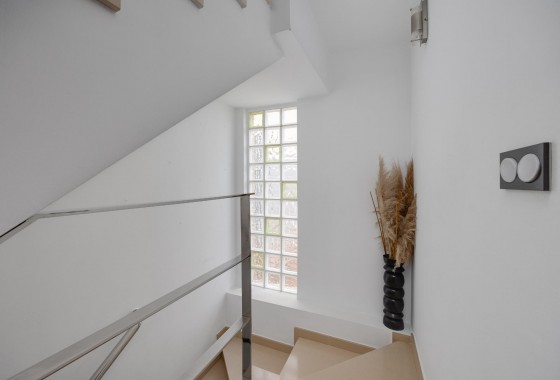Resale - Villa - Los Montesinos - La herrada