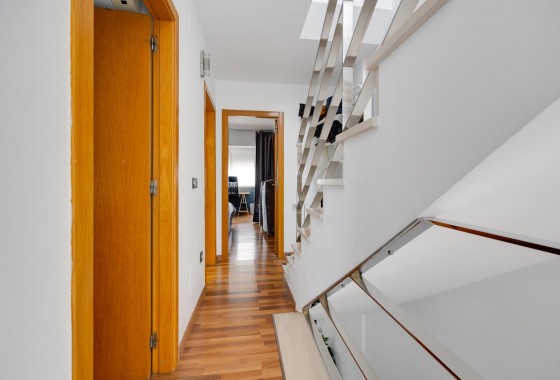 Resale - Villa - Los Montesinos - La herrada