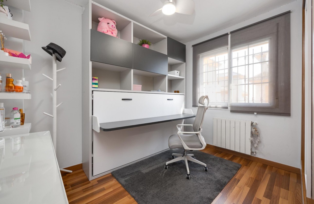 Resale - Villa - Los Montesinos - La herrada