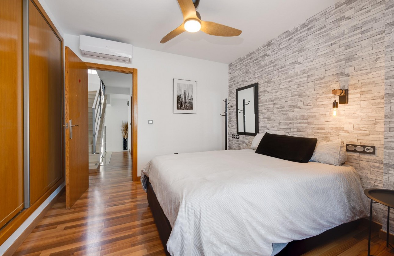 Resale - Villa - Los Montesinos - La herrada