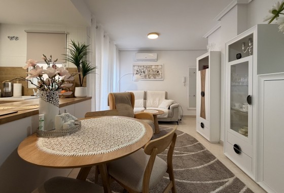 Resale - Apartment / flat - Torrevieja - Costa Blanca