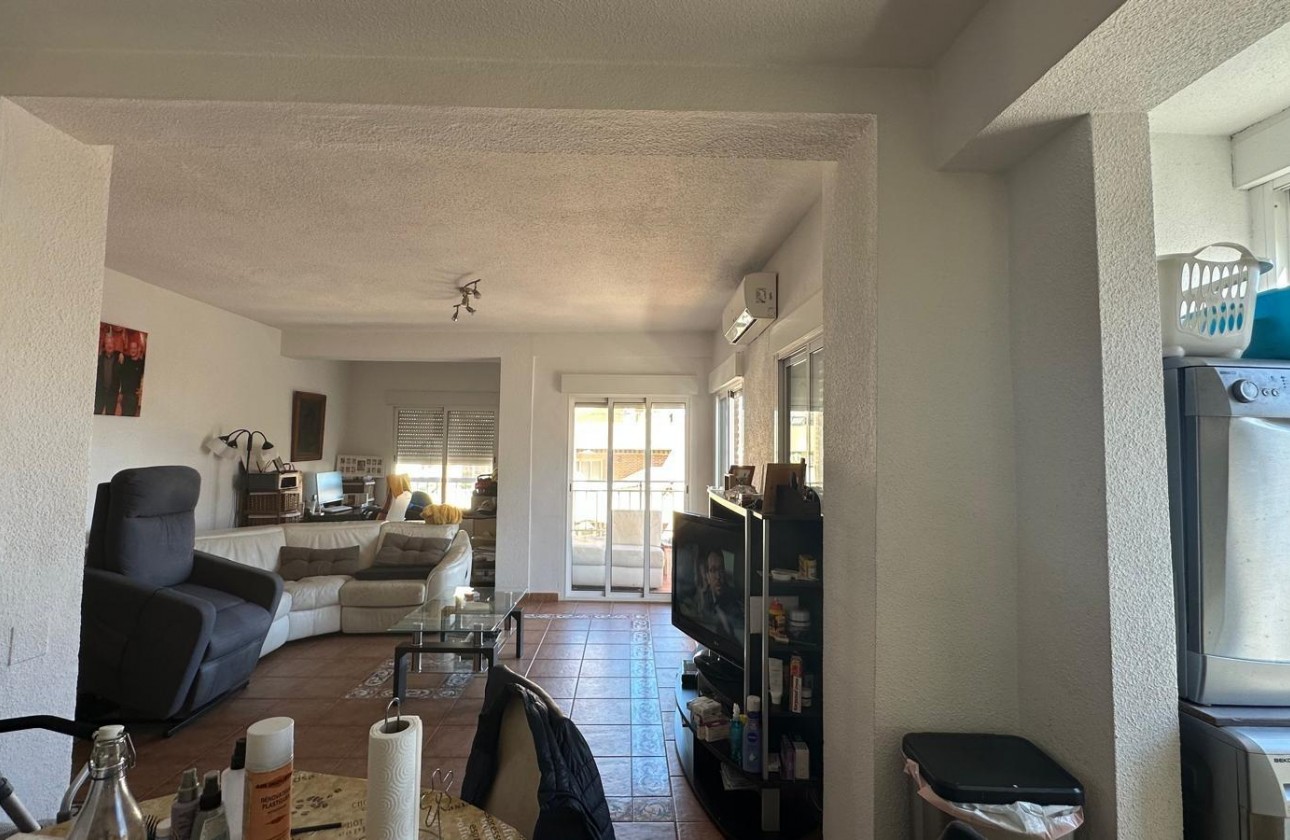 Reventa - Apartamento / piso - Torrevieja - Estacion de autobuses