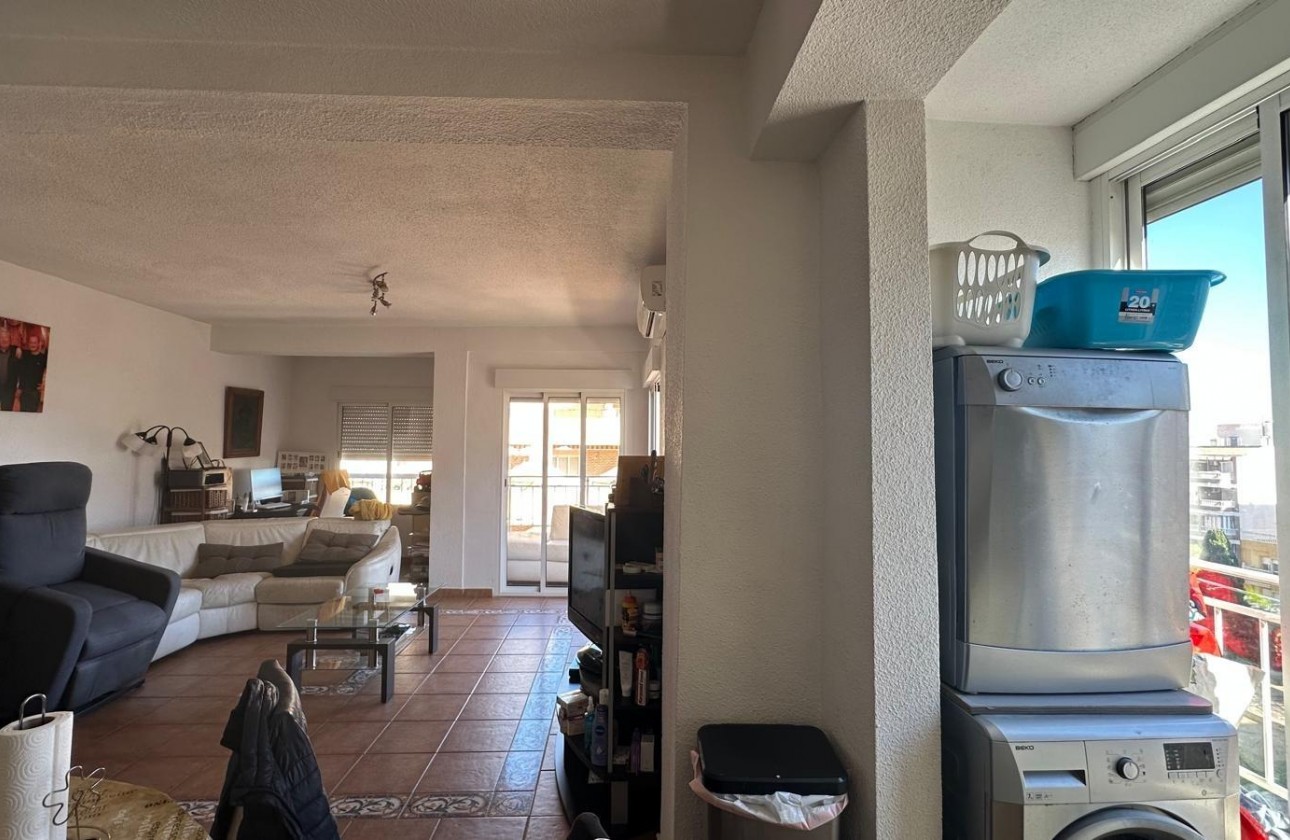 Reventa - Apartamento / piso - Torrevieja - Estacion de autobuses