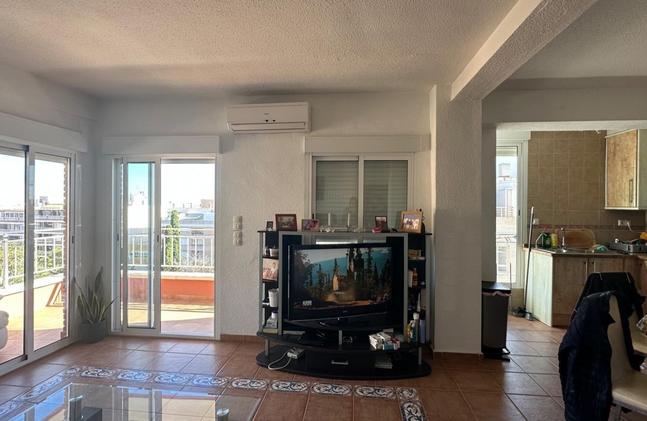 Reventa - Apartamento / piso - Torrevieja - Estacion de autobuses