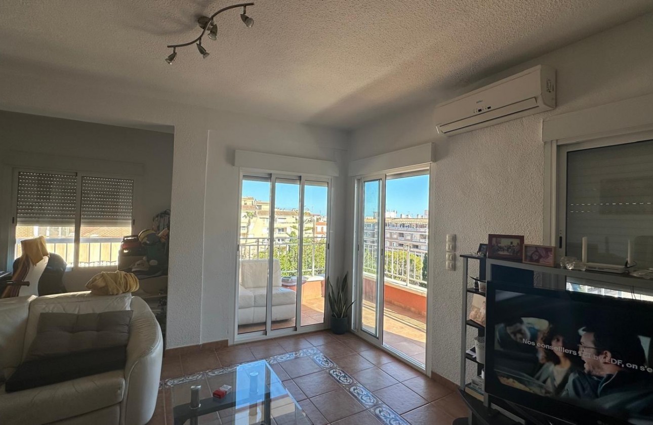 Reventa - Apartamento / piso - Torrevieja - Estacion de autobuses