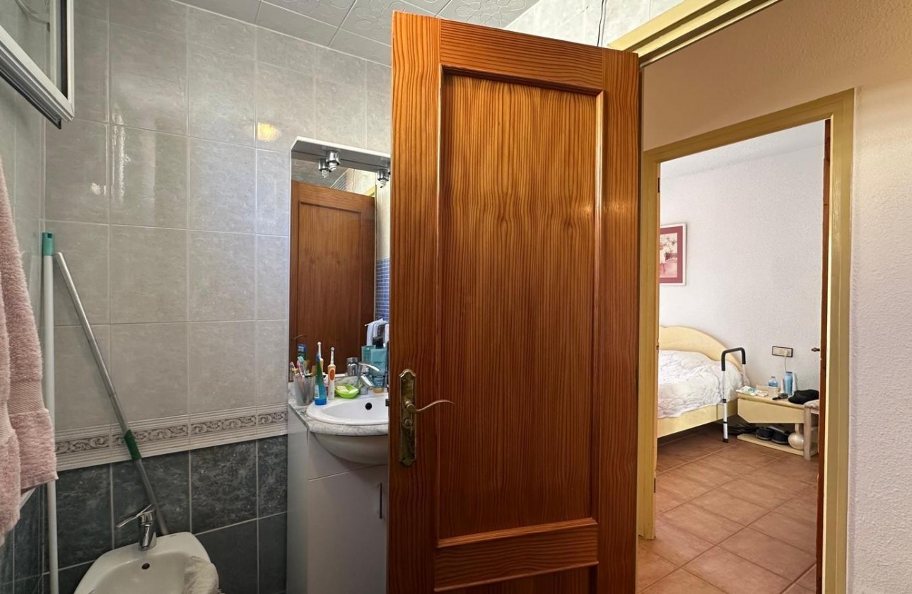 Reventa - Apartamento / piso - Torrevieja - Estacion de autobuses