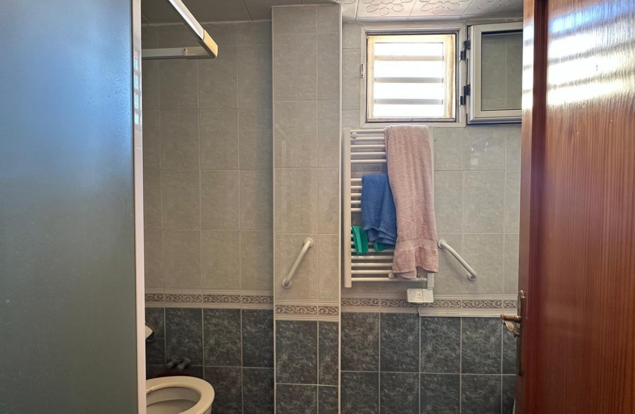 Reventa - Apartamento / piso - Torrevieja - Estacion de autobuses