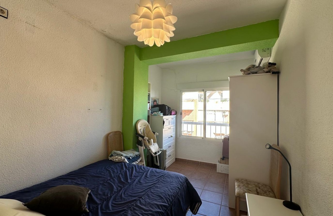Reventa - Apartamento / piso - Torrevieja - Estacion de autobuses