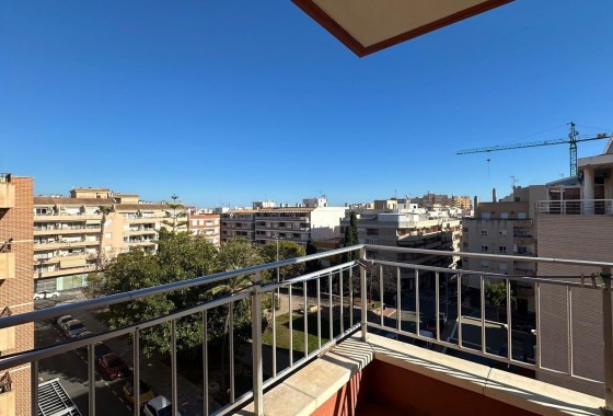Reventa - Apartamento / piso - Torrevieja - Estacion de autobuses