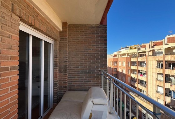 Reventa - Apartamento / piso - Torrevieja - Estacion de autobuses