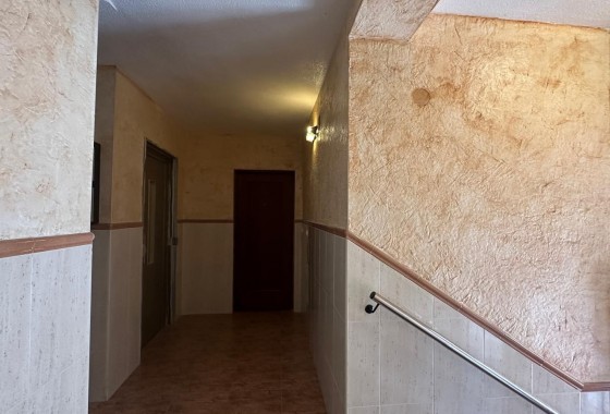 Reventa - Apartamento / piso - Torrevieja - Estacion de autobuses