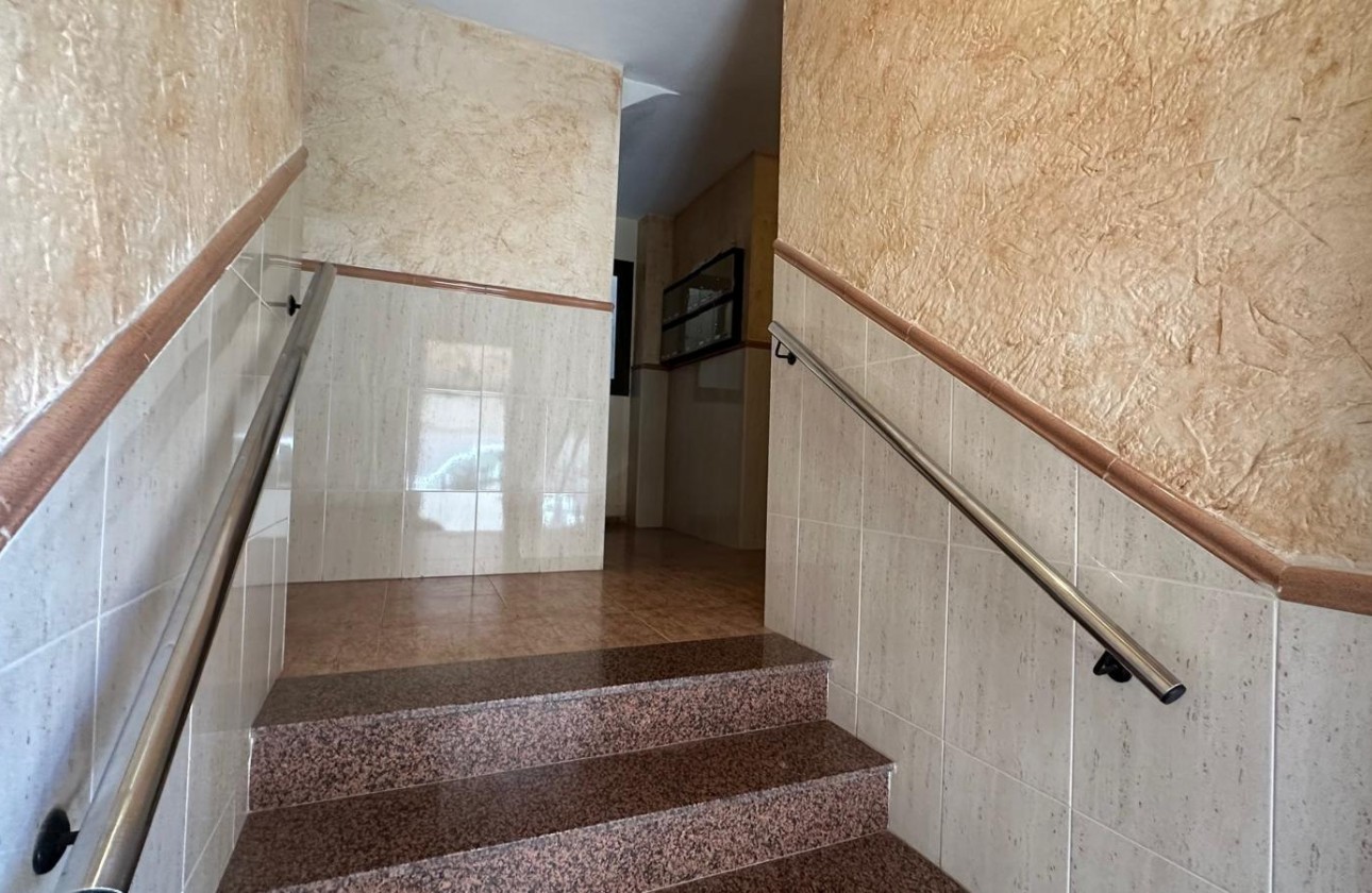 Reventa - Apartamento / piso - Torrevieja - Estacion de autobuses