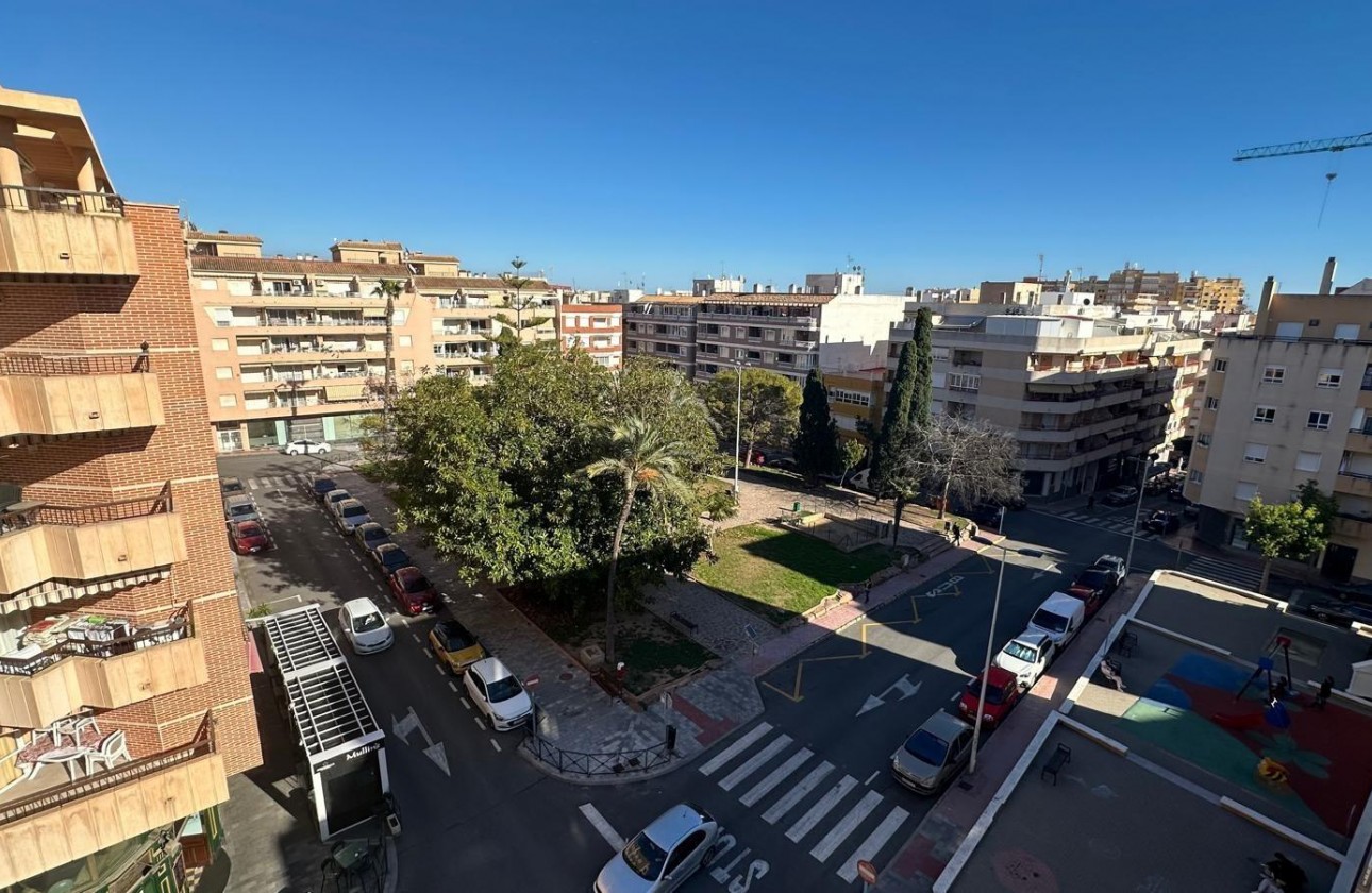 Reventa - Apartamento / piso - Torrevieja - Estacion de autobuses