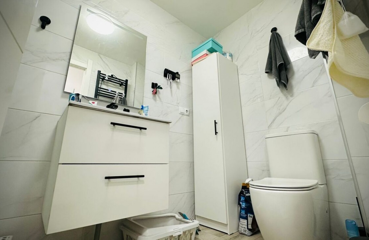 Revente - Appartement - Alicante - Las Viñas