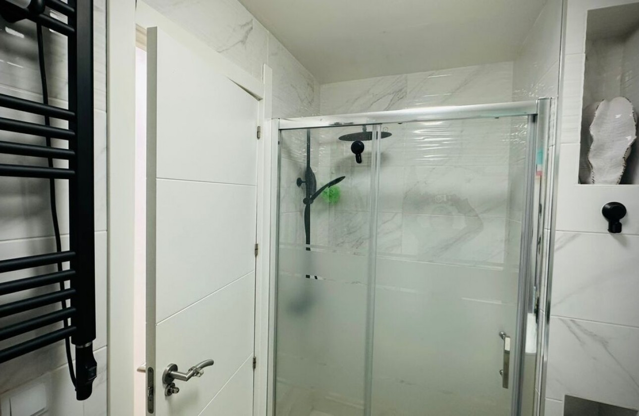 Revente - Appartement - Alicante - Las Viñas