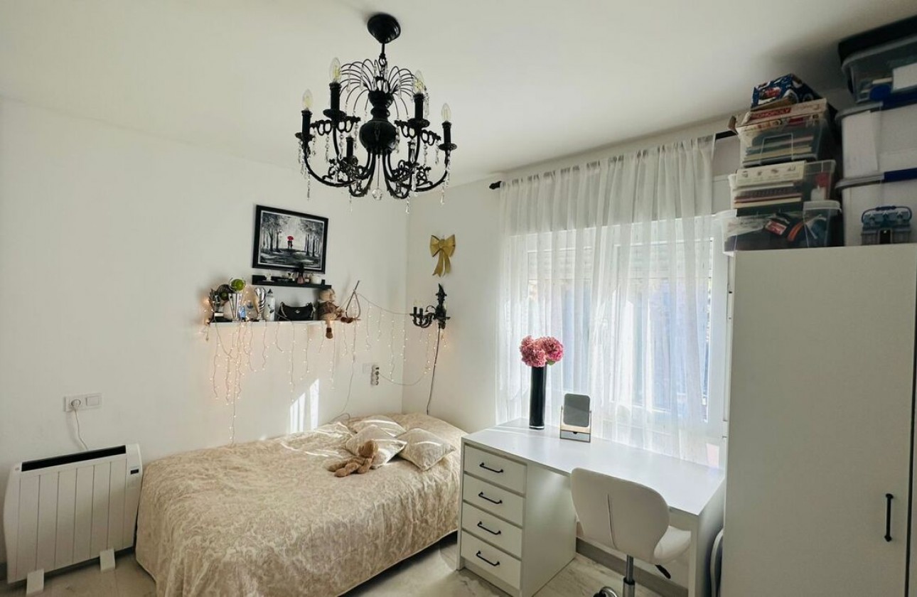 Revente - Appartement - Alicante - Las Viñas