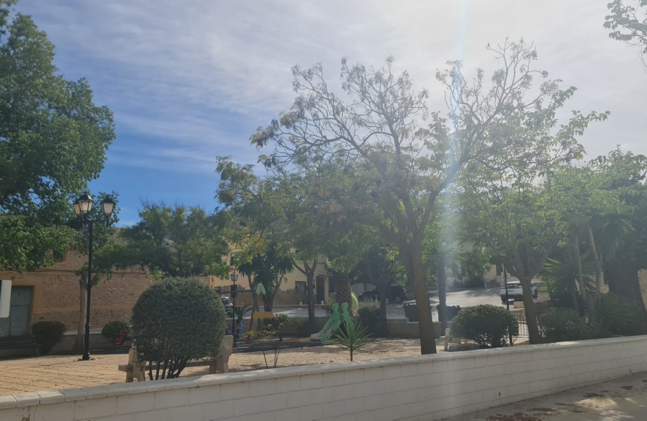 Resale - Villa - Pinoso - Inland