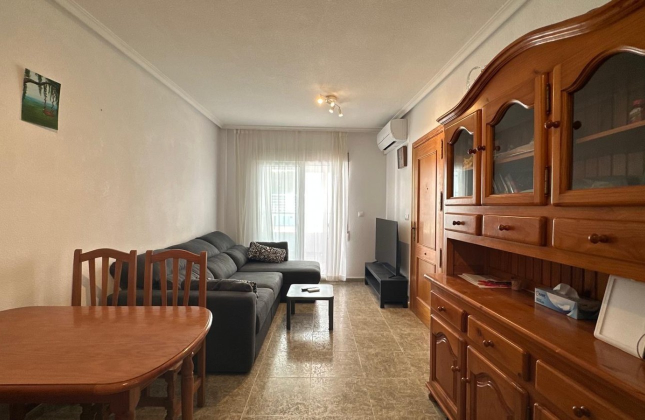 Reventa - Apartamento / piso - Torrevieja - Estacion de autobuses