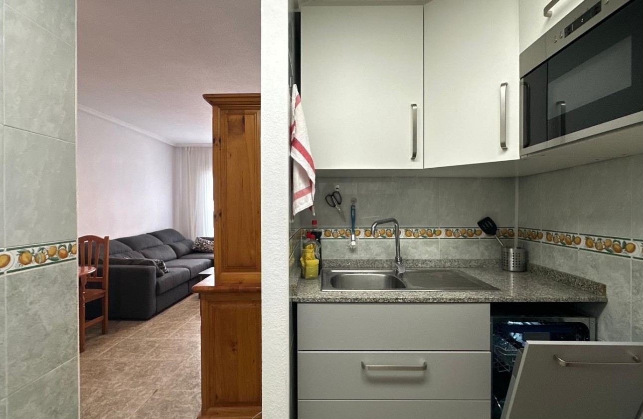 Reventa - Apartamento / piso - Torrevieja - Estacion de autobuses