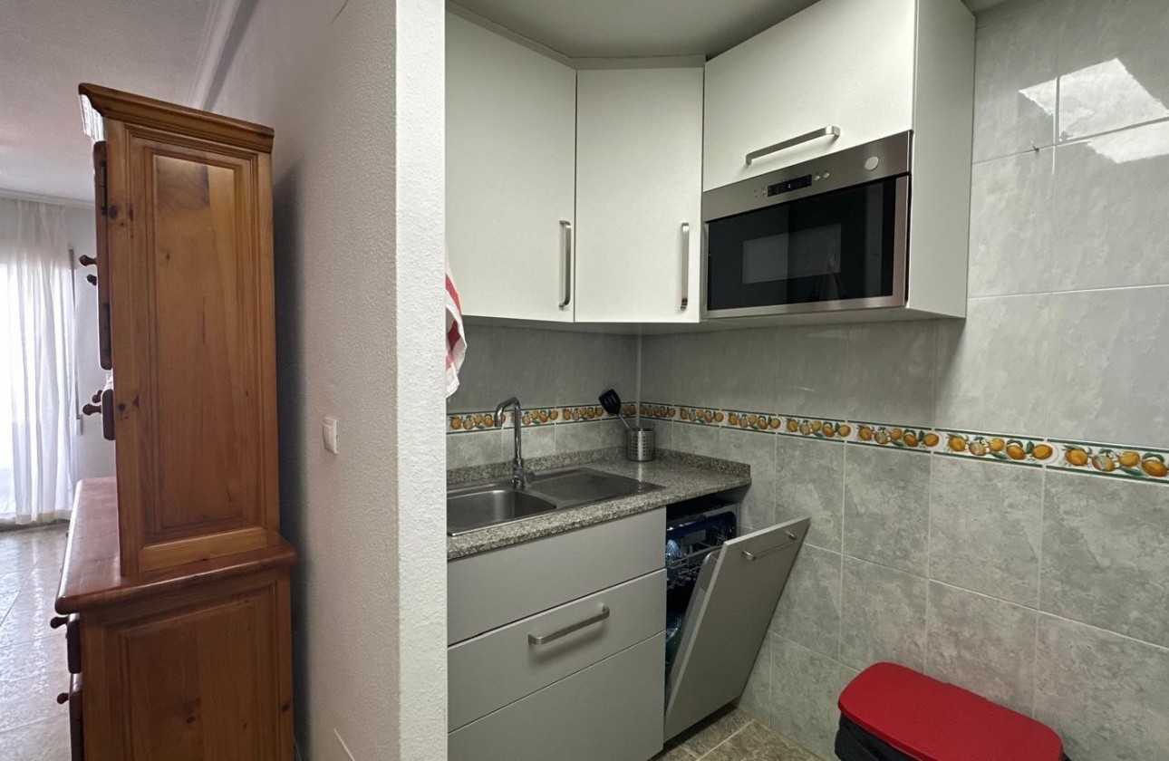 Reventa - Apartamento / piso - Torrevieja - Estacion de autobuses