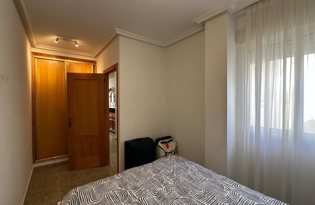 Reventa - Apartamento / piso - Torrevieja - Estacion de autobuses