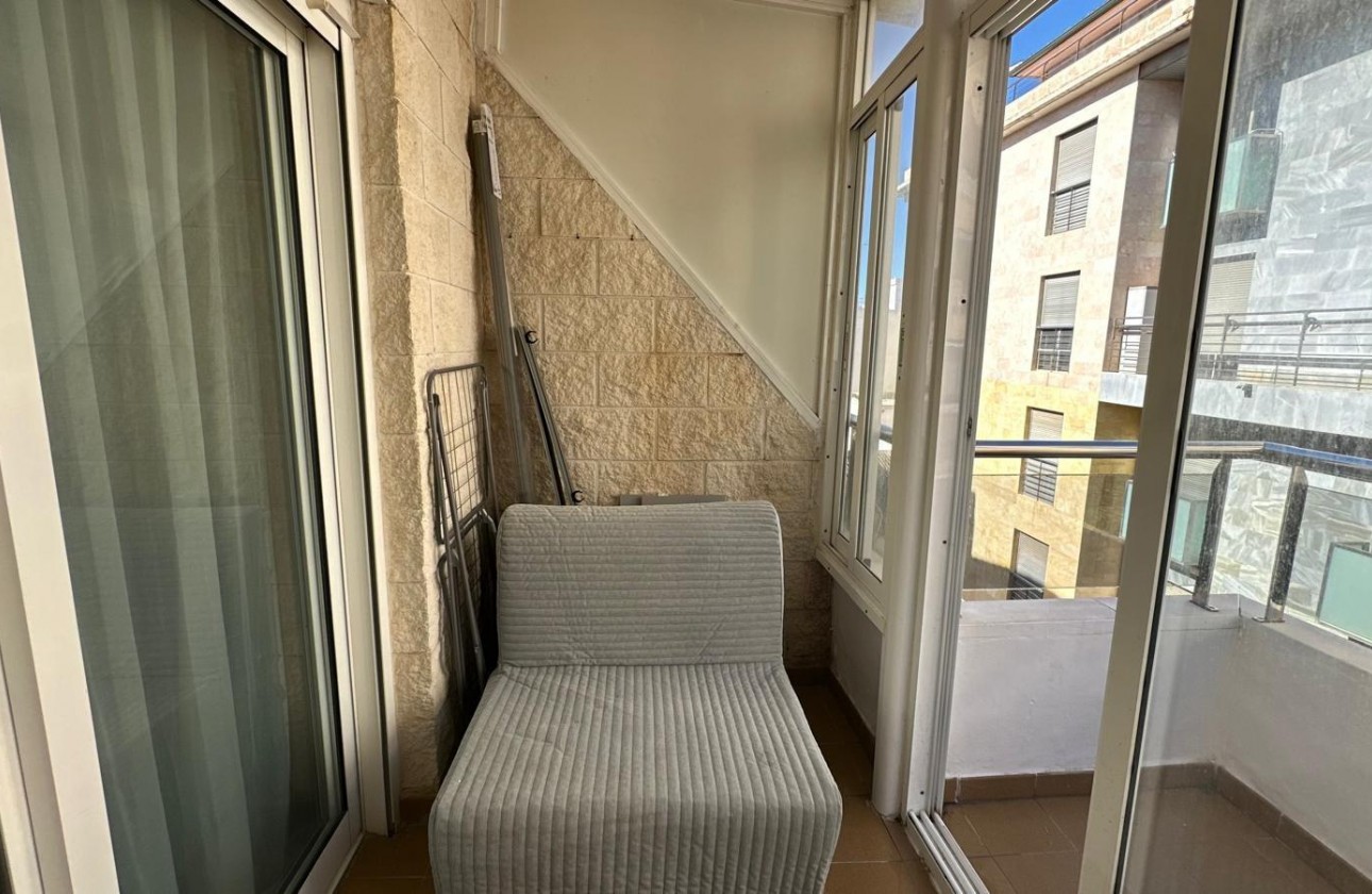 Reventa - Apartamento / piso - Torrevieja - Estacion de autobuses