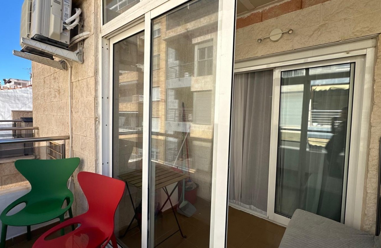Reventa - Apartamento / piso - Torrevieja - Estacion de autobuses