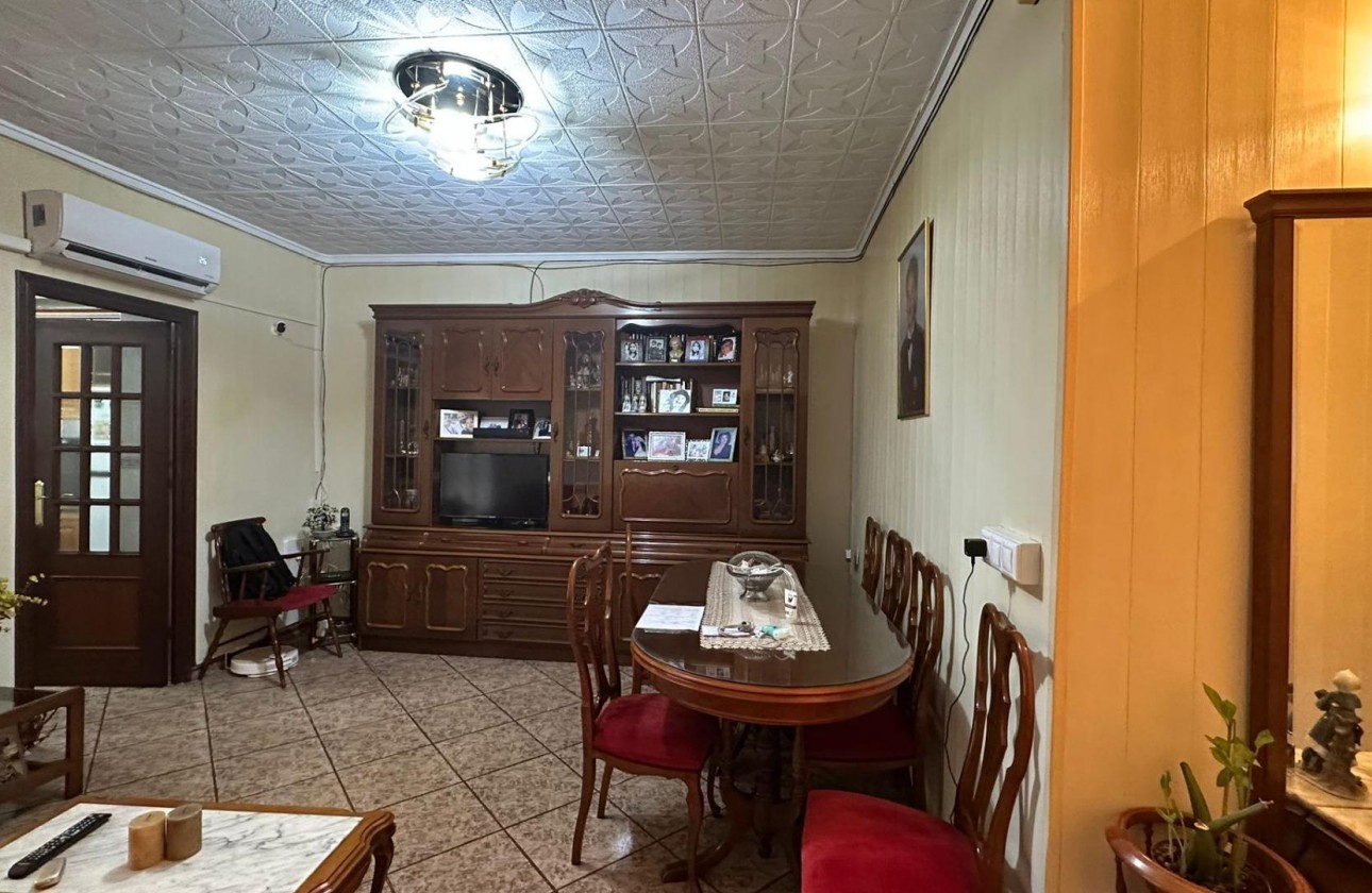 Reventa - Apartamento / piso - Torrevieja - Estacion de autobuses