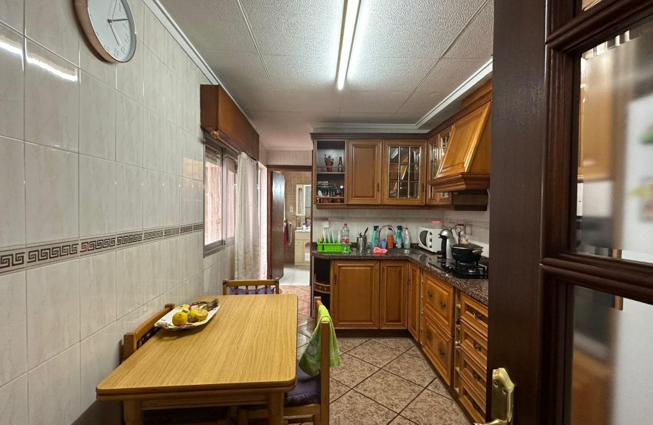 Reventa - Apartamento / piso - Torrevieja - Estacion de autobuses