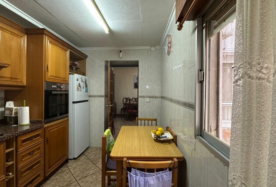 Reventa - Apartamento / piso - Torrevieja - Estacion de autobuses