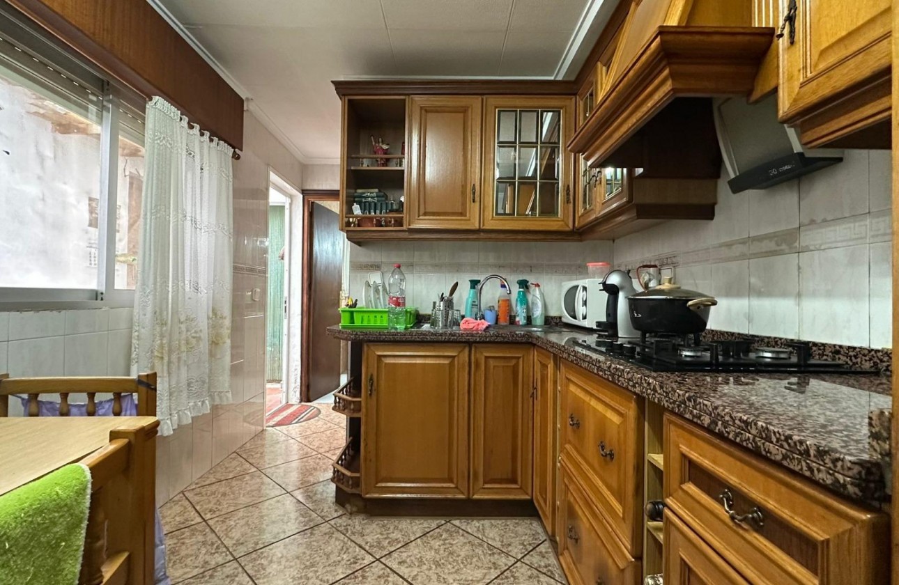 Reventa - Apartamento / piso - Torrevieja - Estacion de autobuses