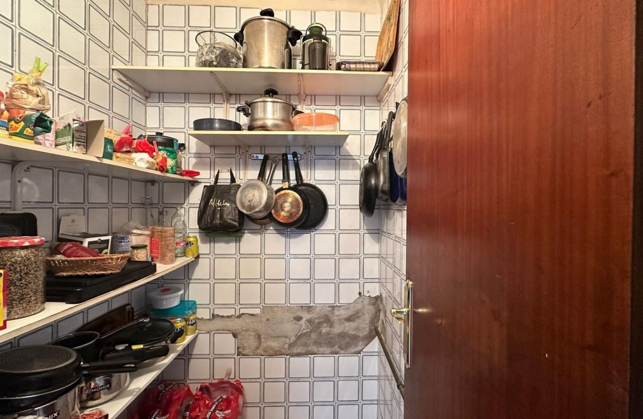 Reventa - Apartamento / piso - Torrevieja - Estacion de autobuses
