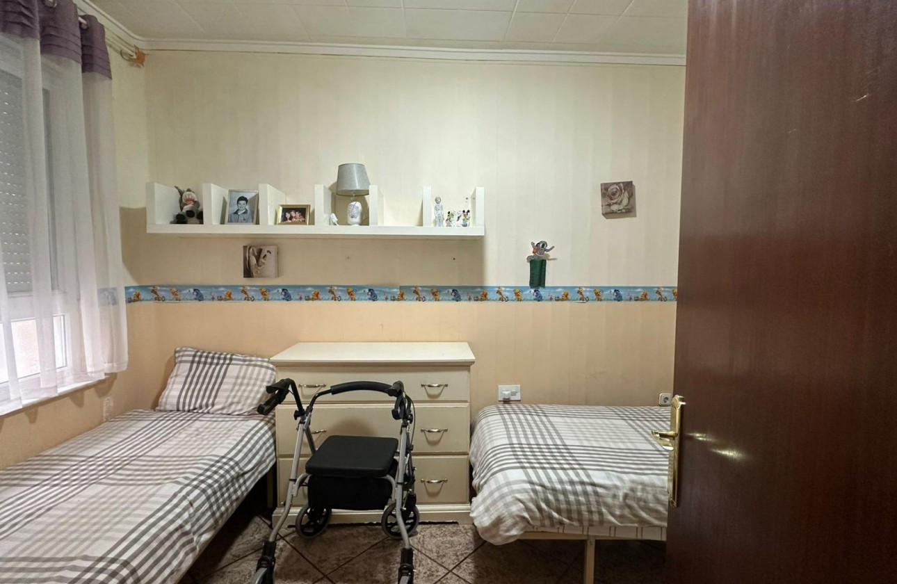 Reventa - Apartamento / piso - Torrevieja - Estacion de autobuses