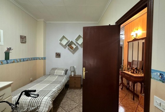 Reventa - Apartamento / piso - Torrevieja - Estacion de autobuses